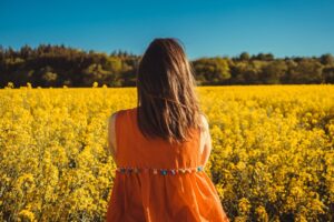 Read more about the article «Няма такога, што табе стукнула 35, і ты раптам становішся самотным». Бабруйцы разважаюць пра тое, што такое адзінота