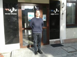 Read more about the article «Мяне называюць то ўкраінскім кінематаграфістам, то беларускім. Гледзячы па сітуацыі». Гутарка з рэжысёрам Максімам Буйніцкім