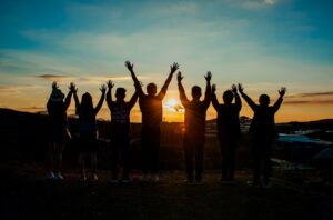 Read more about the article Адпрацоўка пасля навучання – дапамога, ці перашкода? Бабруйцы расказваюць пра свой вопыт