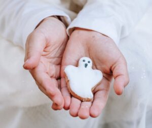 Read more about the article Детские мастер-классы в кофейне “Любимое место” в октябре