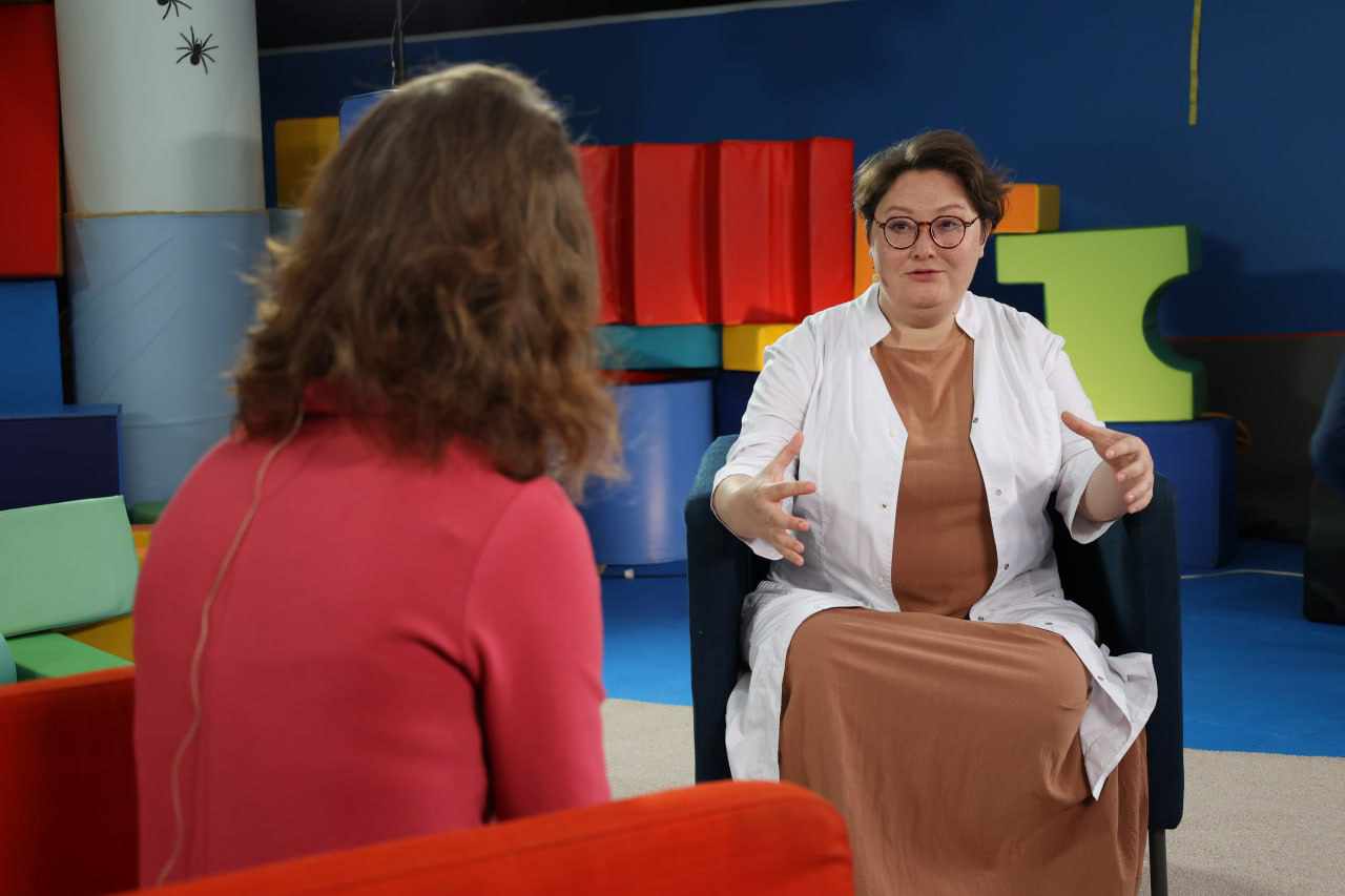 Read more about the article «Само пройдёт?». Педыятарка Мая Церакулава стварыла ютуб-канал пра дзіцячае здароўе