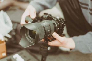Read more about the article “Справядлівая дапамога” шукае валанцёраў-фатографаў(ак), каб паказваць жыццё фонда і людзей, якім дапамагае
